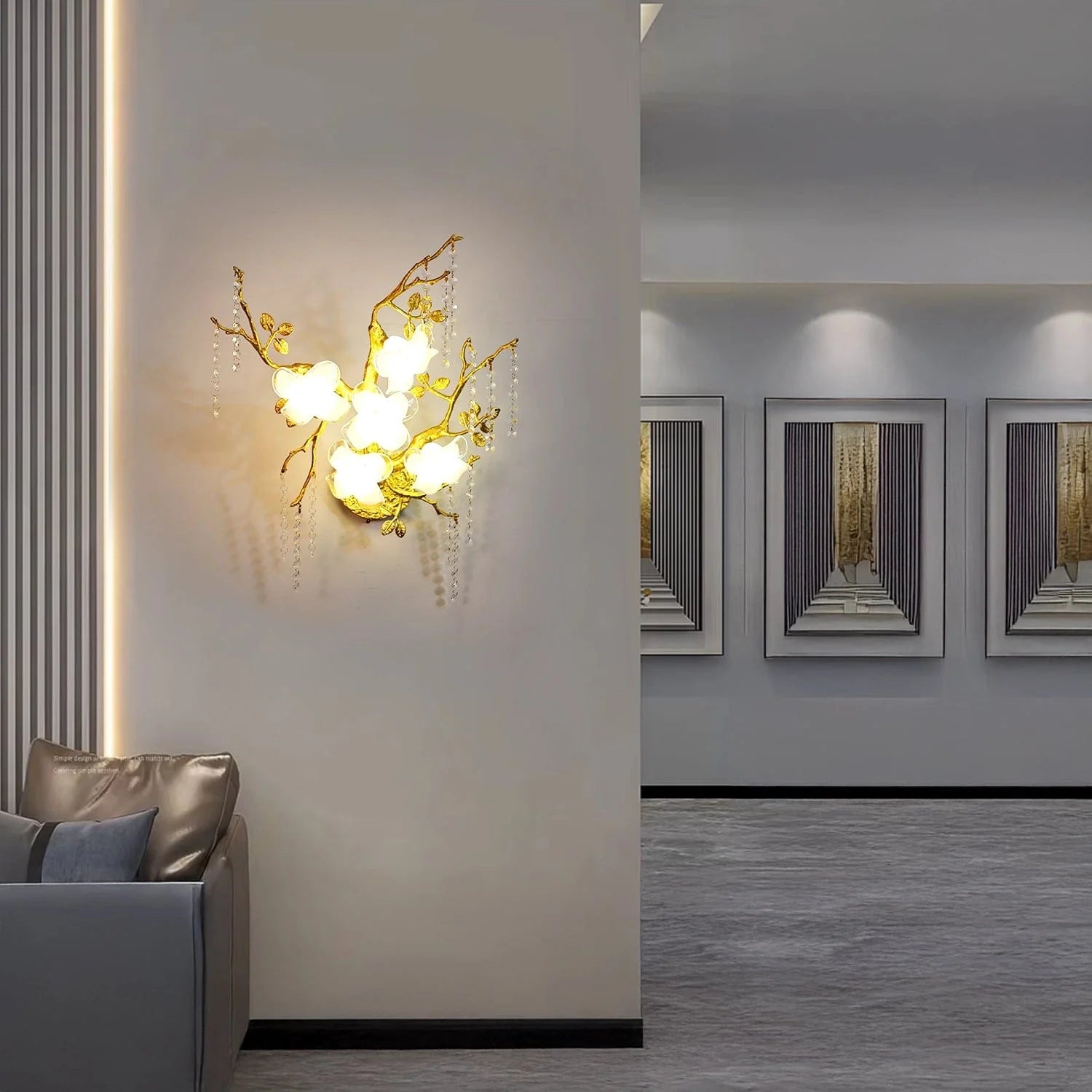 Golden Bloom Elegance Wall Light