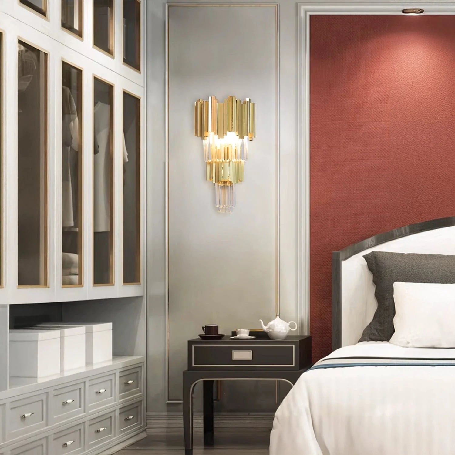 Vida Golden Mamba Wall Light