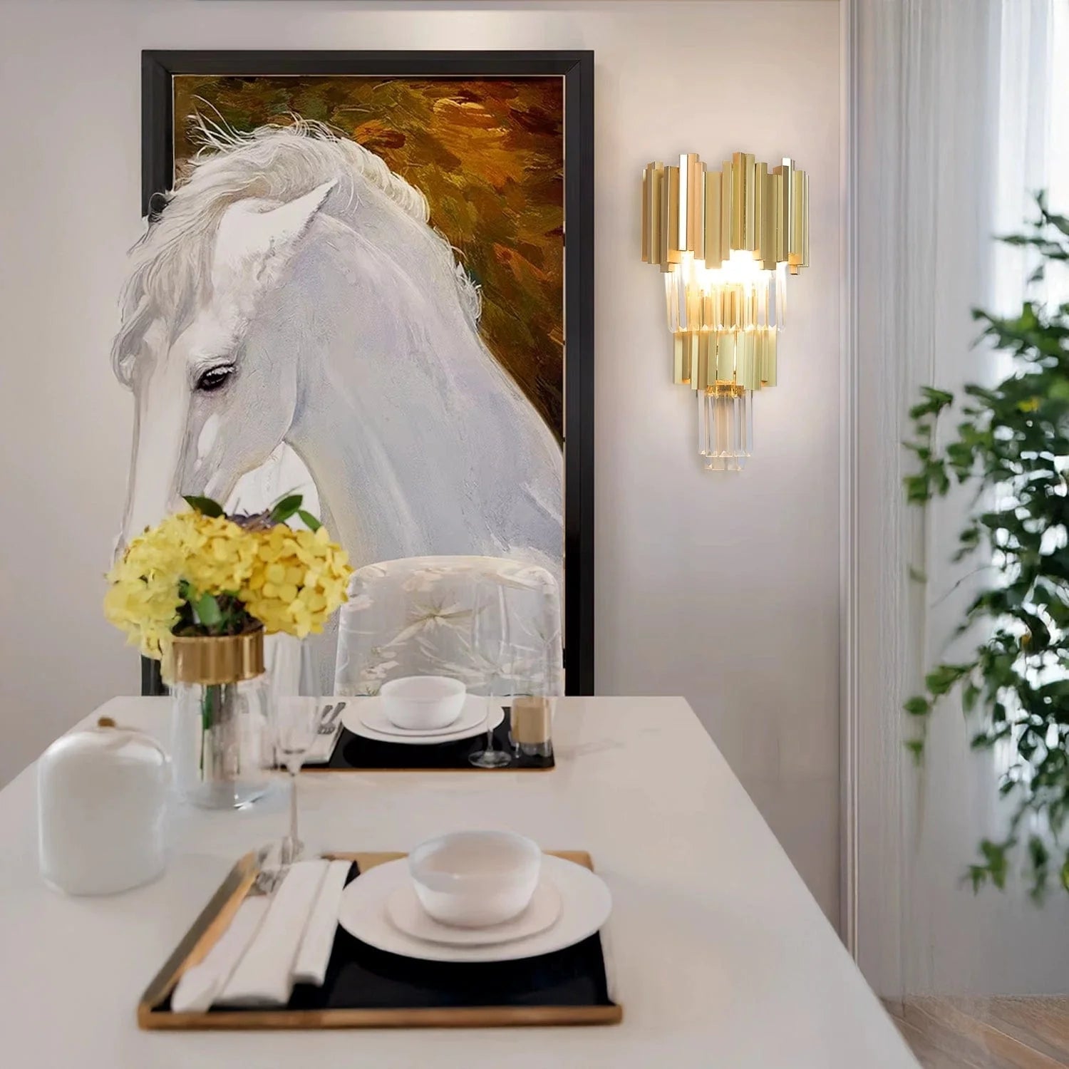 Vida Golden Mamba Wall Light