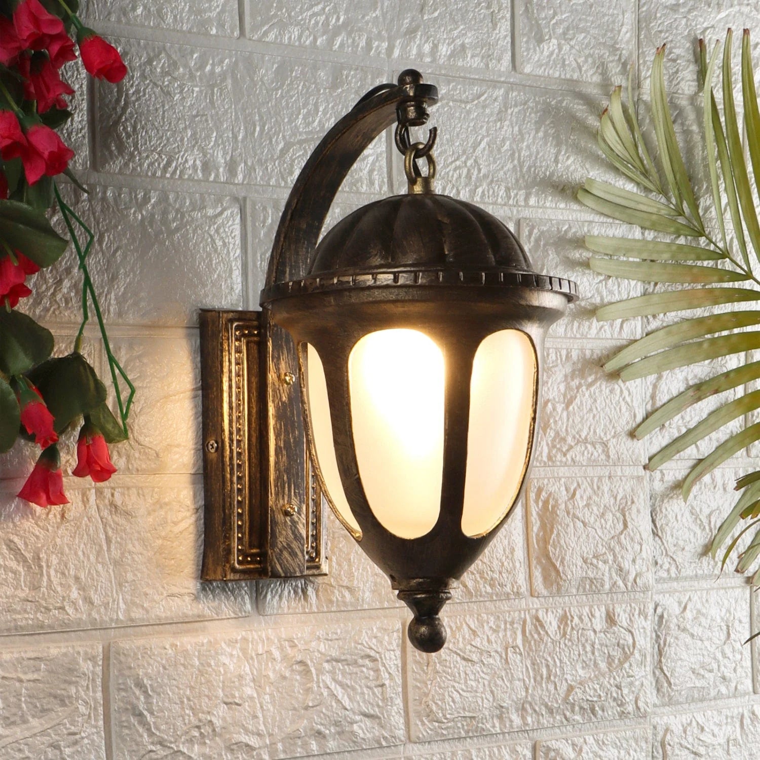 Antique Outdoor Wall Light (HL-7072)
