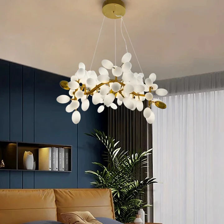 Uvae Albae Round Chandelier