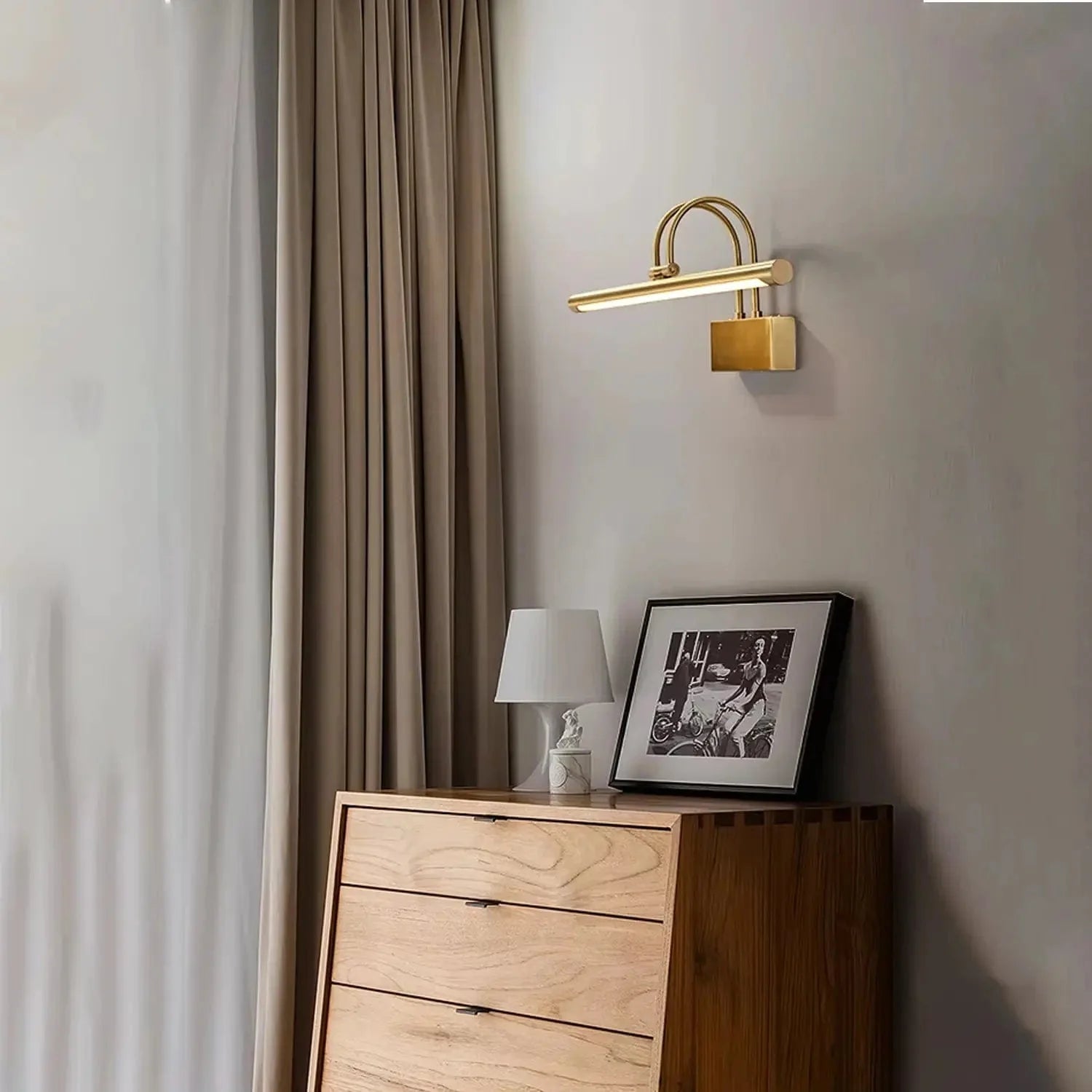 Modern Minimalistic Wall Mirror Light (Picture Light)